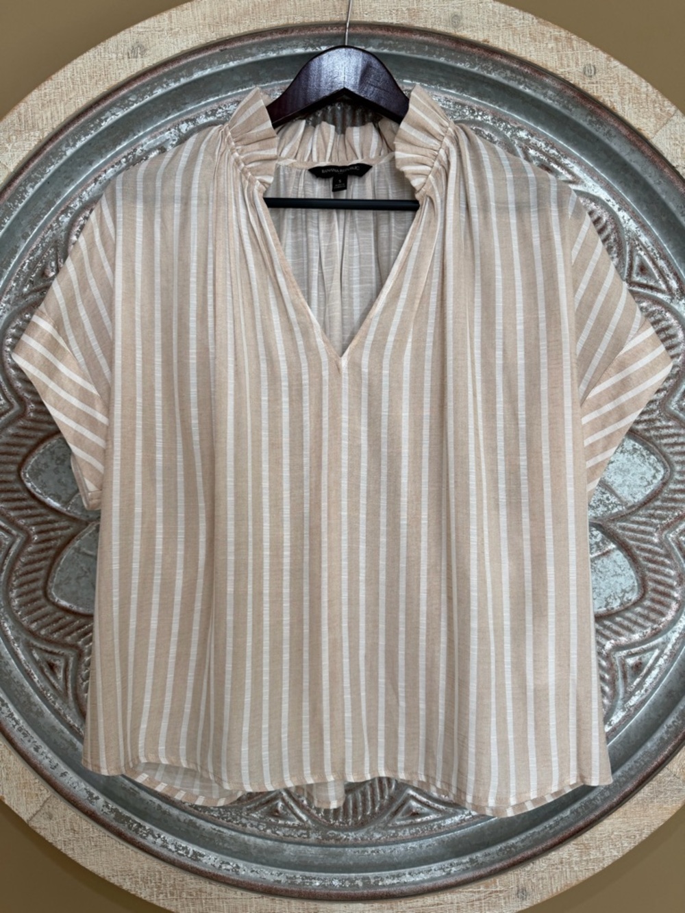 NEW-Banana Republic Beige & Ivory Striped Ruffle Collar Poplin Oversized Blouse